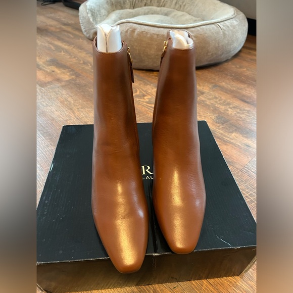 Ralph Lauren Willa Bootie - new in box - Picture 2 of 10